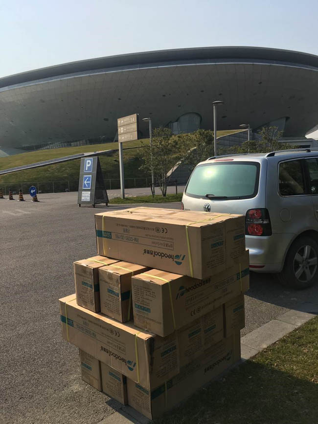 西奧多風幕機安裝現(xiàn)場