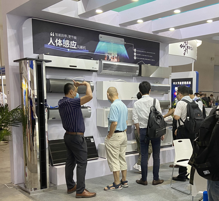 西奧多風(fēng)幕機展區(qū)